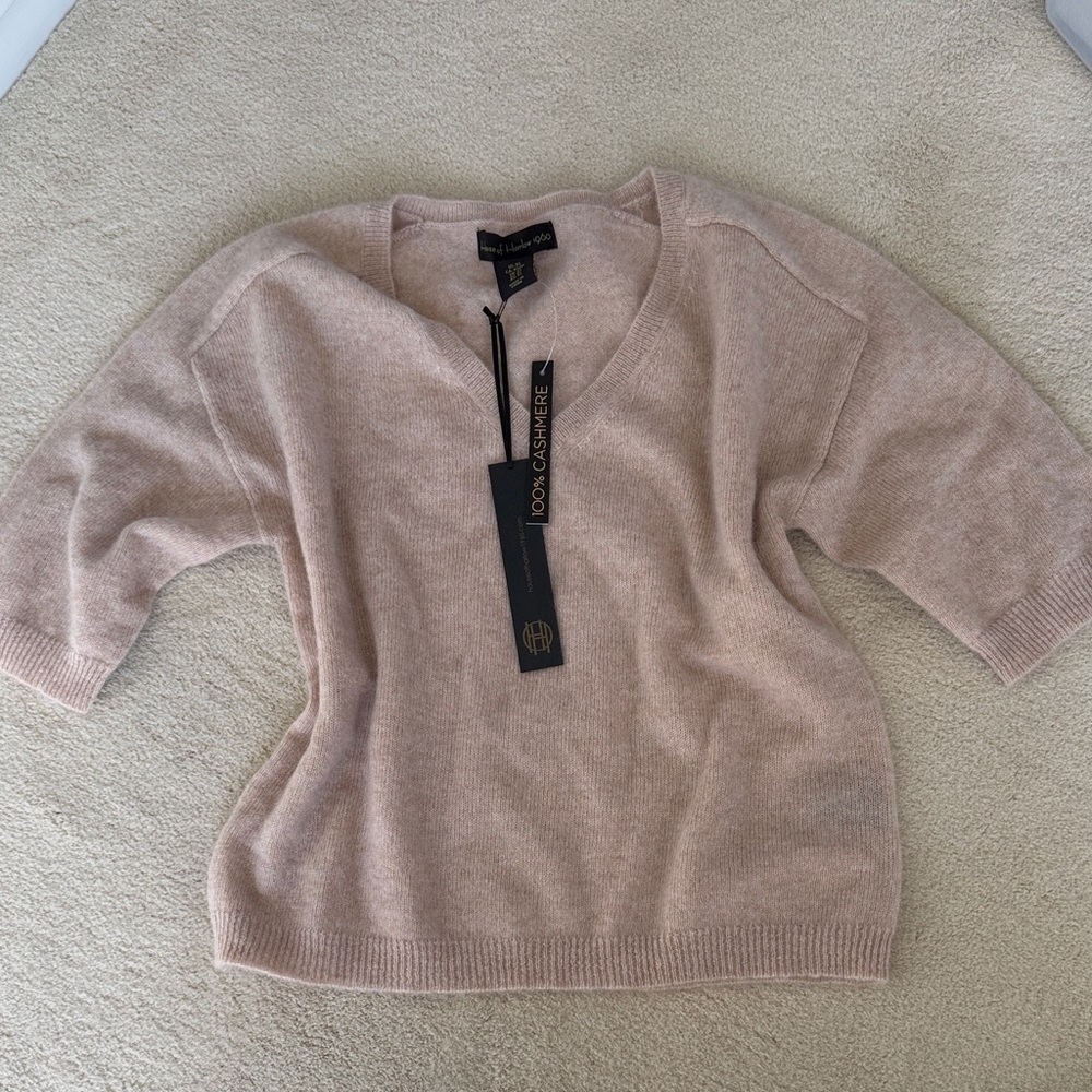 House of Harlow 1960 Cashmere V-Neck Sweater - Soft Tan - Picture 2 of 4